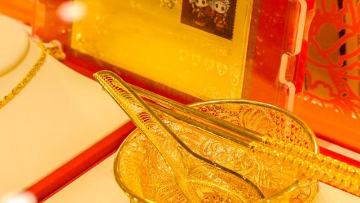 “掘金”热度不减 金银珠宝类零售强劲增长，上半年进出口总额创三年新高